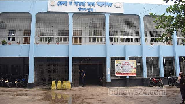 চাঁদপুরে চিকিৎসক হত্যায় দুই কিশোরের ১০ বছরের আটকাদেশ