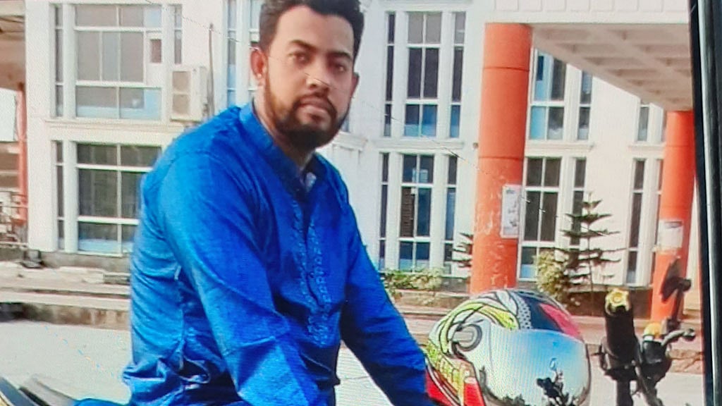 পুলিশ দেখে পালাতে গিয়ে ধরা বন্ধুর খুনি