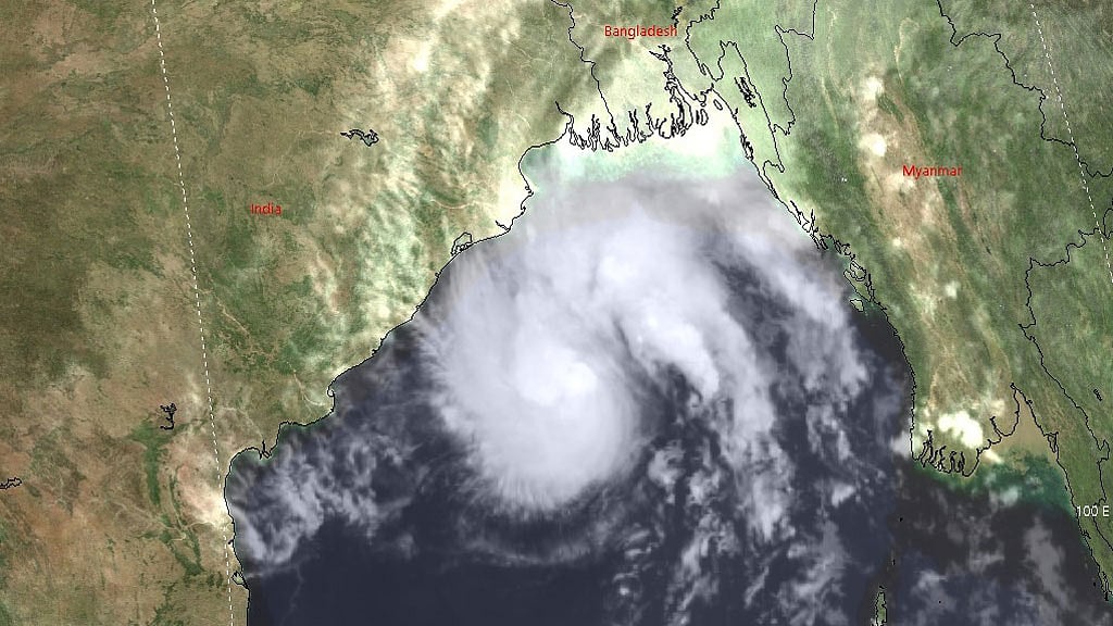 সাগরে ঘূর্ণিঝড়ের আভাস, ৩ নম্বর সংকেত