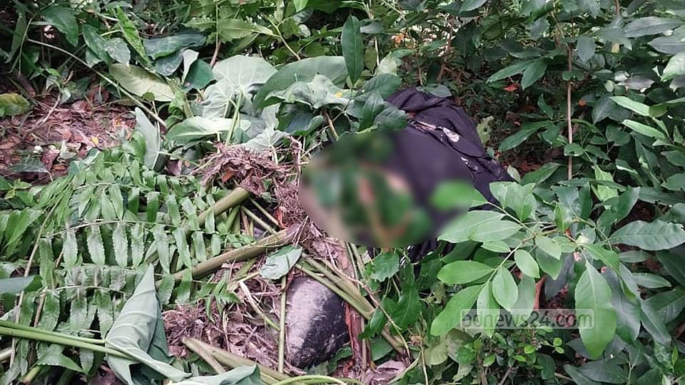 চাঁদপুরে বাগানে মিলল নারীর মরদেহ