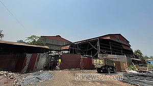 নারায়ণগঞ্জে স্টিল মিলে বিস্ফোরণ: মৃত্যু বেড়ে ৪, আরেকজন আশঙ্কাজনক