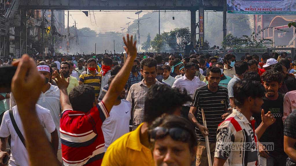 প্রধান বিচারপতির বাসভবনে হামলাকারীদের বিচারের আওতায় আনার তাগিদ