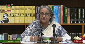 সংবাদ সম্মেলনে প্রধানমন্ত্রী