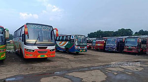 আশ্বাসে ৩ দিন পর রাজবাড়ী-ঢাকা পথে বাস চলাচল শুরু