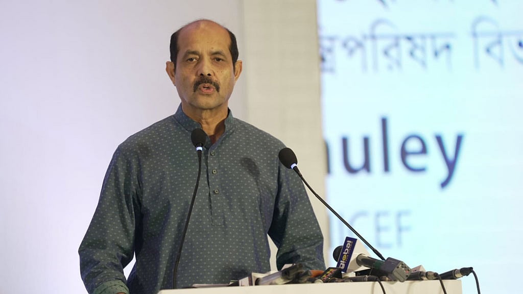 জন্ম ও মৃত্যু নিবন্ধনে ভোগান্তি: জনগণের ‘গালি খেয়ে’ মেয়র আতিকুলের ক্ষোভ