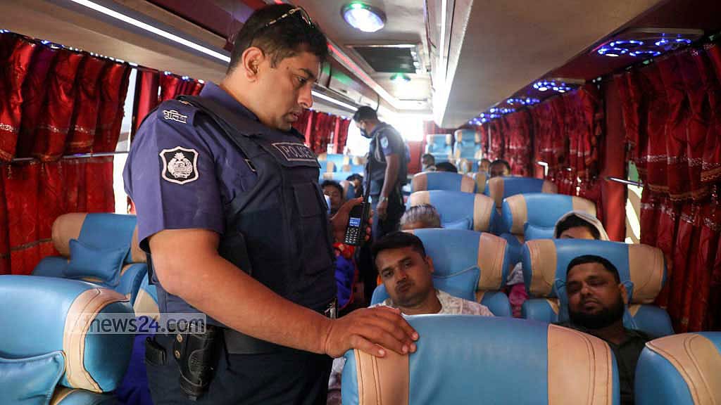 পথে পথে তল্লাশি, দুই দলের ‘মহাযাত্রায়’ কী হবে