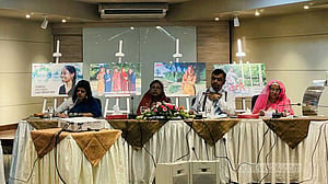 পাত্র ‘যোগ্য’ ভাবলে মেয়ের বয়স ‘ভাবেন না’ বাবা-মা