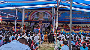 পাহাড়ে প্রবারণা পূর্ণিমায় প্রার্থনা