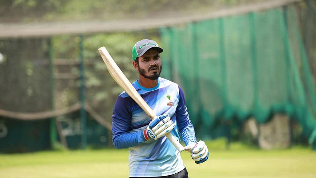 শামসুরের ফিফটি, হানুমের কবলে কক্সবাজারের ম্যাচ