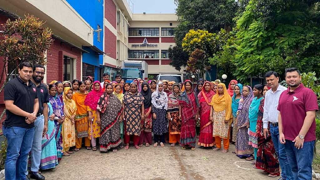 প্রতারণা এড়াতে কারুশিল্পীদের প্রশিক্ষণ দিল বিকাশ