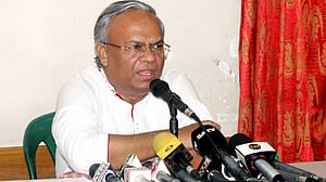 নেতাদের গ্রেপ্তার করে আন্দোলন দমানো যাবে না: রিজভী