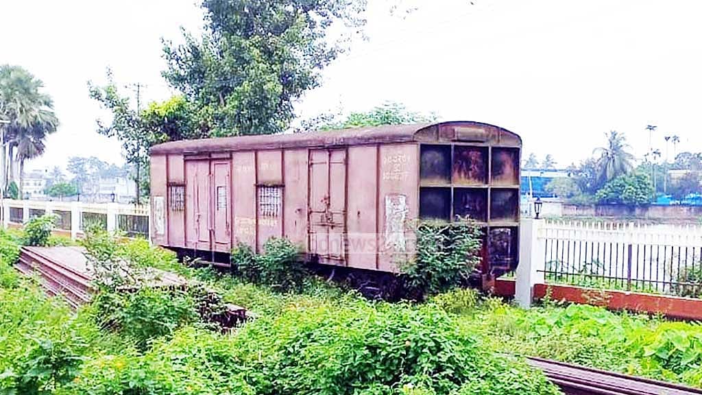 লাকসামে রেলের মালামাল চুরি: ভাঙারি ব্যবসায়ীসহ আটক ৩