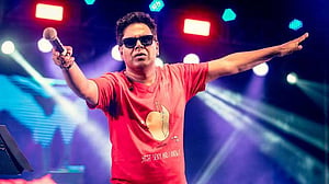 মুসলিম হওয়ায় কলকাতায় বাড়ি ভাড়া পাইনি: মীর