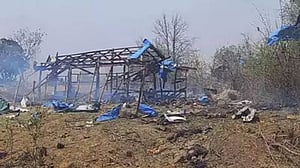 মিয়ানমারে শরণার্থী শিবিরে ‘গোলা হামলায় নিহত ২৯’
