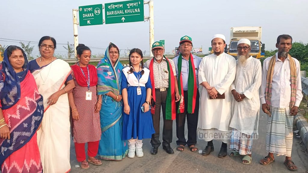 ট্রেনে প্রধানমন্ত্রীর সঙ্গী হবেন হকার-চালক-পোশাককর্মী-শিক্ষার্থী