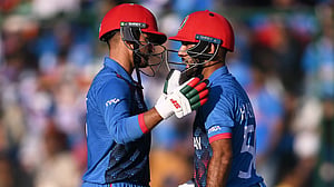 শাহিদি-ওমারজাইয়ের ফিফটিতে আফগানিস্তানের ২৭২