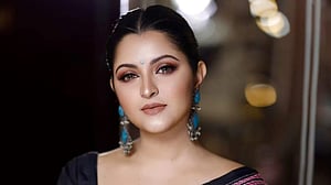 হাসপাতাল থেকে ফিরেই শুটিংয়ে ব্যস্ত পরীমনি