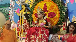 দুর্গোৎসব: অষ্টমীতে কুমারী রূপে দেবী দুর্গার বন্দনা