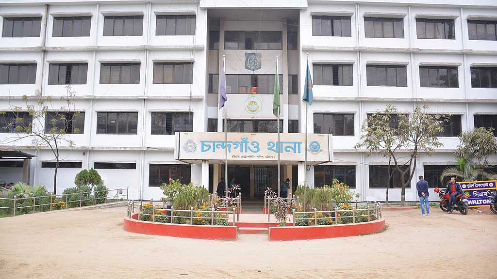 সাবেক দুদক কর্মকর্তার মৃত্যু: মামলার আবেদনের পর ছুটিতে গেলেন চান্দগাঁওয়ের ওসি