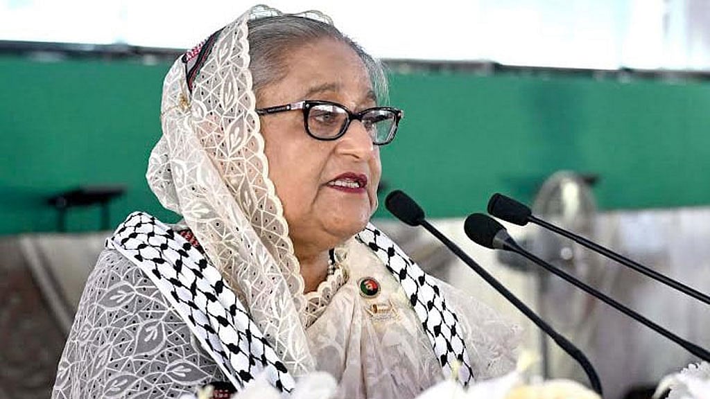 আন্দোলনের নামে ধ্বংসাত্মক কাজ করলে ছেড়ে দেব না: শেখ হাসিনা