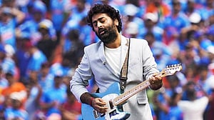 সাংবাদিকদের কাছে কেন খাবার চাইলেন অরিজিৎ?