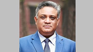 ঢাকা বিশ্ববিদ্যালয়ের নতুন উপাচার্য মাকসুদ কামাল