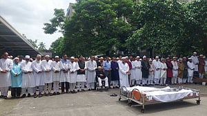 এক দিনে এক স্থানে দুই এমপির জানাজা