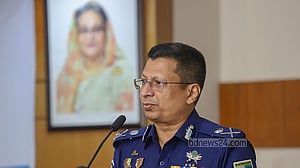 জ্যেষ্ঠ সচিবের মর্যাদা পেলেন পুলিশ প্রধান 