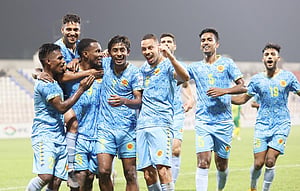 রহমতগঞ্জকে হারিয়ে সেরা আটে আবাহনী
