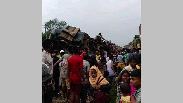 ভৈরবে দুর্ঘটনা: ঢাকার সঙ্গে চট্টগ্রাম ও সিলেটের রেল বন্ধ