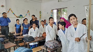 প্রাথমিকের ‘ক্ষুদে ডাক্তার’, সম্ভাবনার নতুন দুয়ার