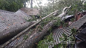 হামুনের ছোবলে বাঁশখালীতেই ভেঙেছে ৪৬৬১ ঘর