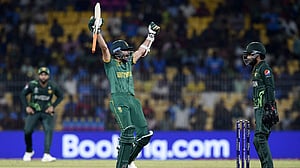 শেষের নাটকে পাকিস্তানকে হারাল দক্ষিণ আফ্রিকা