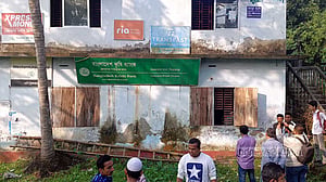 পিরোজপুরে জানালা কেটে কৃষি ব্যাংকে ডাকাতির চেষ্টা
