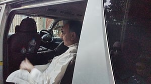 মির্জা আব্বাসের দুর্নীতির মামলায় যুক্তিতর্ক পেছাল