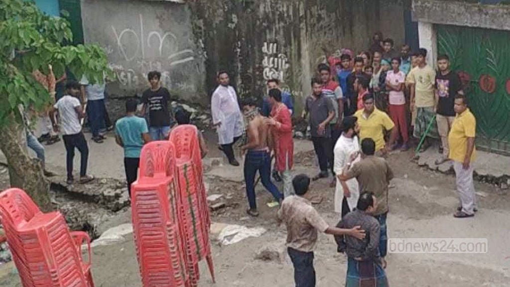লাকসামে আওয়ামী লীগ নেতার অনুষ্ঠানে স্বেচ্ছাসেবক লীগ নেতার হামলার অভিযোগ