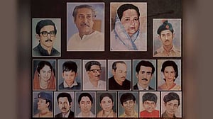 বাংলাদেশের রাজনীতির দুই গভীর ক্ষত: অগাস্ট ও নভেম্বর ট্র্যাজেডি