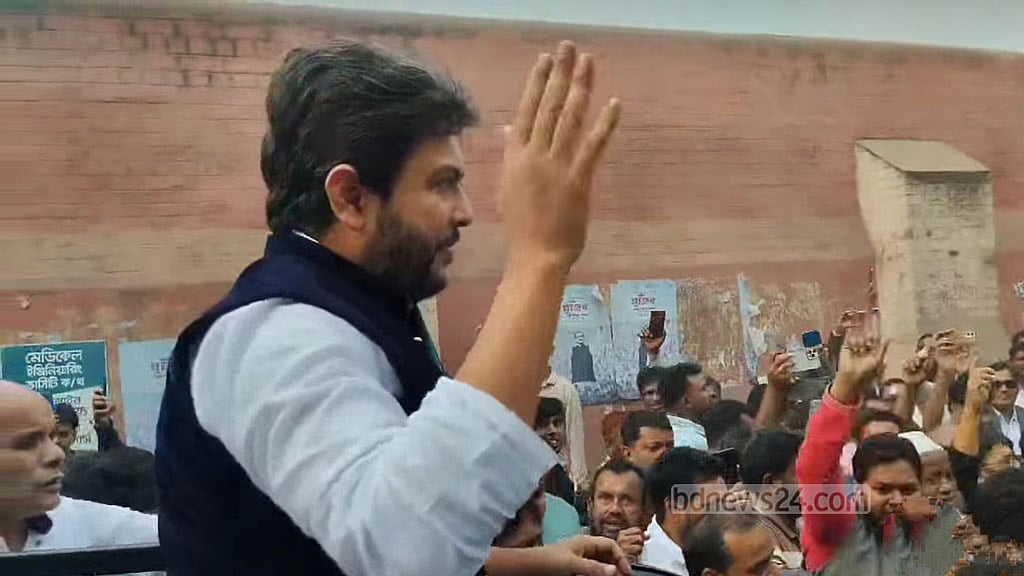 আচরণবিধি লঙ্ঘনের ব্যাখ্যা চেয়ে নিক্সন চৌধুরীকে তলব