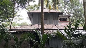 ভোলায় ছাত্রলীগ নেতার বাসায় বোমা বিস্ফোরণে নিহত ১