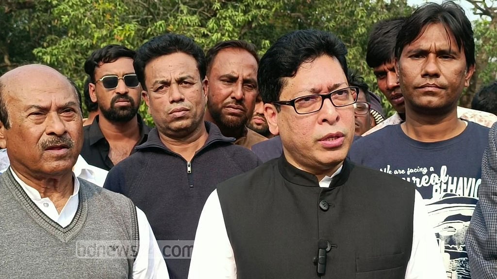 ডামি প্রার্থী হল খেলনা বন্দুক, নলও নেই, গুলিও নেই: প্রতিমন্ত্রী ফরহাদ