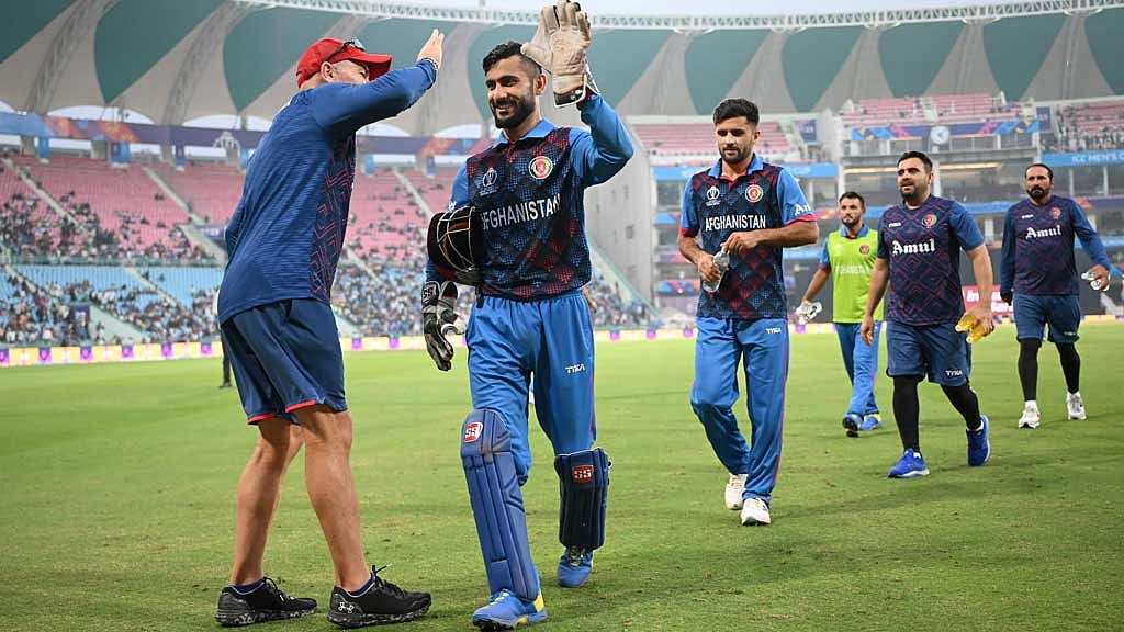 ডাচদের উড়িয়ে আফগানিস্তানের হ্যাটট্রিক জয়