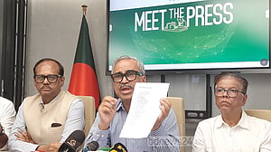 ক্রেতারা আগে বেশি দাম দিক, তারপর বাড়তি মজুরির প্রশ্ন: বিজিএমইএ