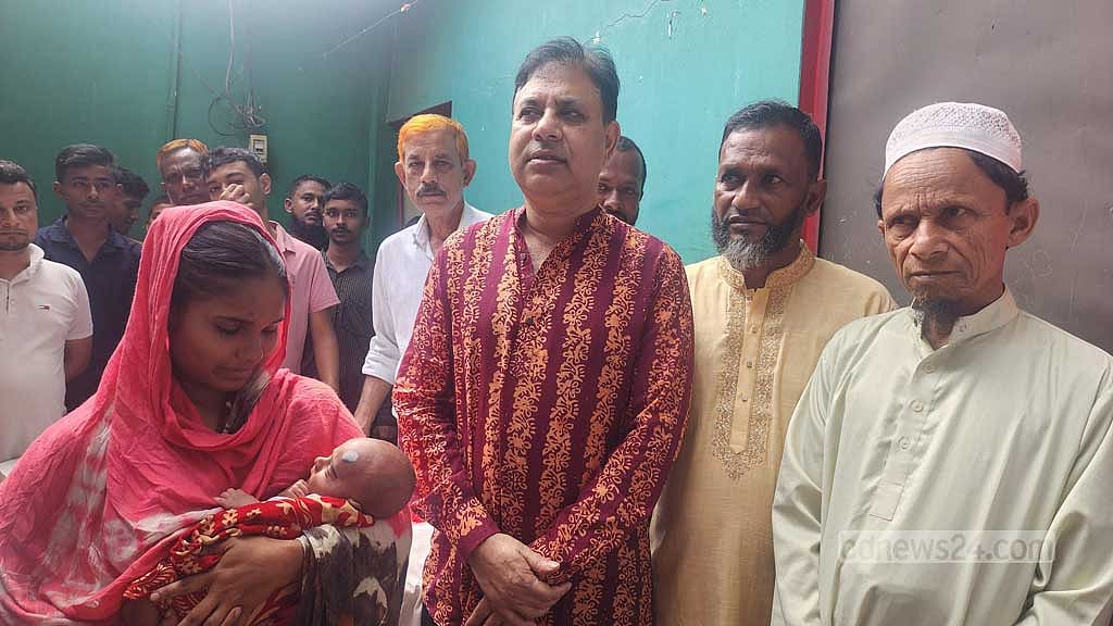 পাওনা মেটাতে নবজাতককে দত্তক: মায়ের কোলে ফিরল শিশুটি