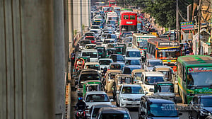 পুরনো রূপে ঢাকার রাস্তা
