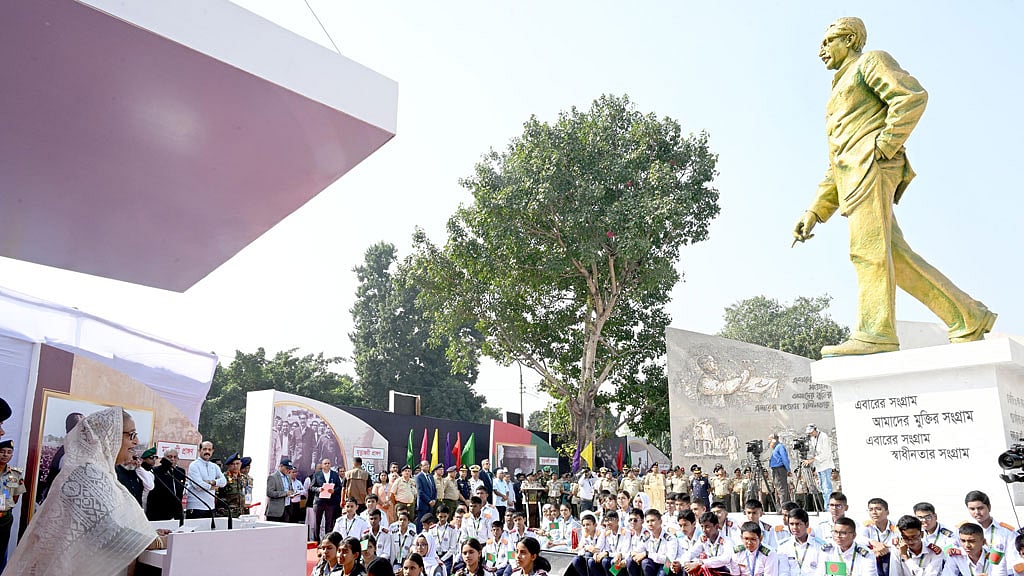 ‘বাবার সঙ্গে দেখা হত জেলগেটে মাসে দুইবার’