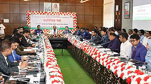নির্বাচন পেছানোর সুযোগ আছে: নির্বাচন কমিশনার আনিছুর
