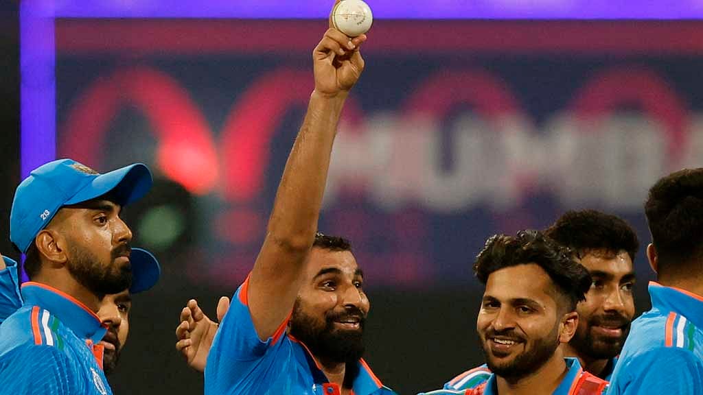 রেকর্ডের মালা পরে শামির আরেকটি দারুণ প্রাপ্তি