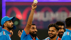 রেকর্ডের মালা পরে শামির আরেকটি দারুণ প্রাপ্তি