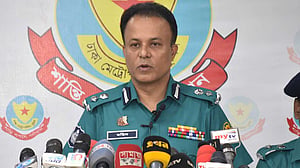 হরতাল-অবরোধে রাজধানীতে ৬৪ গাড়িতে আগুন: পুলিশ