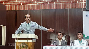 অনুমতি ছাড়া কেউ গাছ কাটতে পারবে না: মেয়র আতিক